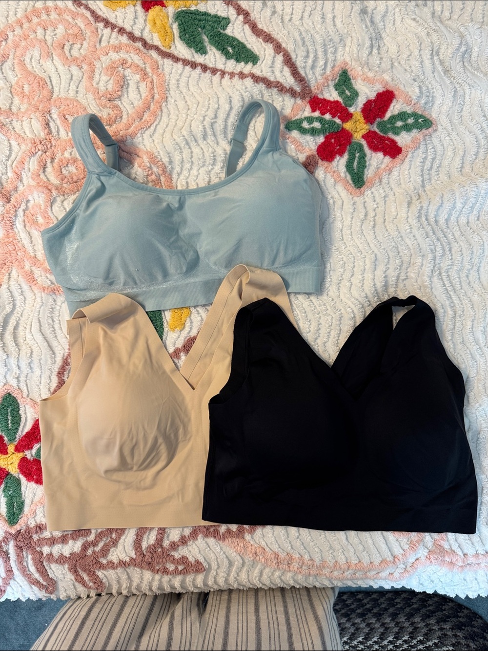 TRUEKIND bra bundle.  Comfort v neck- Beige and Black both xl. Green, hook style